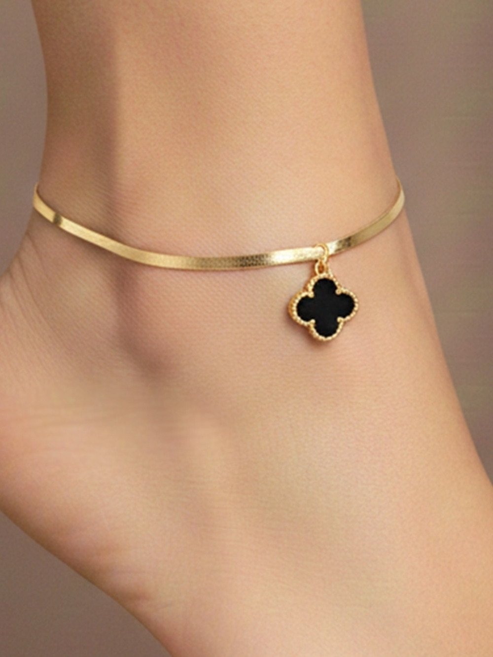 Black Quatrefoil Pendant Clover Anklet Charm Gold Herringbone Chain Jewelry
